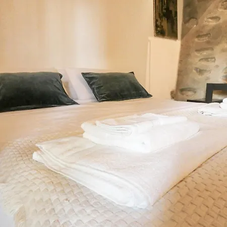 Zizzi Home - La Casa Nel Borgo 펜션 *