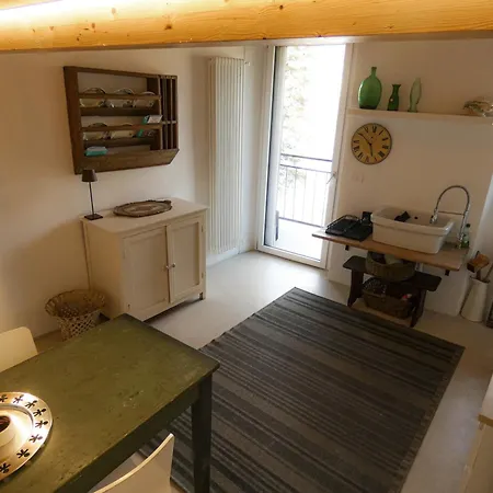 Zizzi Home - La Casa nel Borgo Casa vacanze
